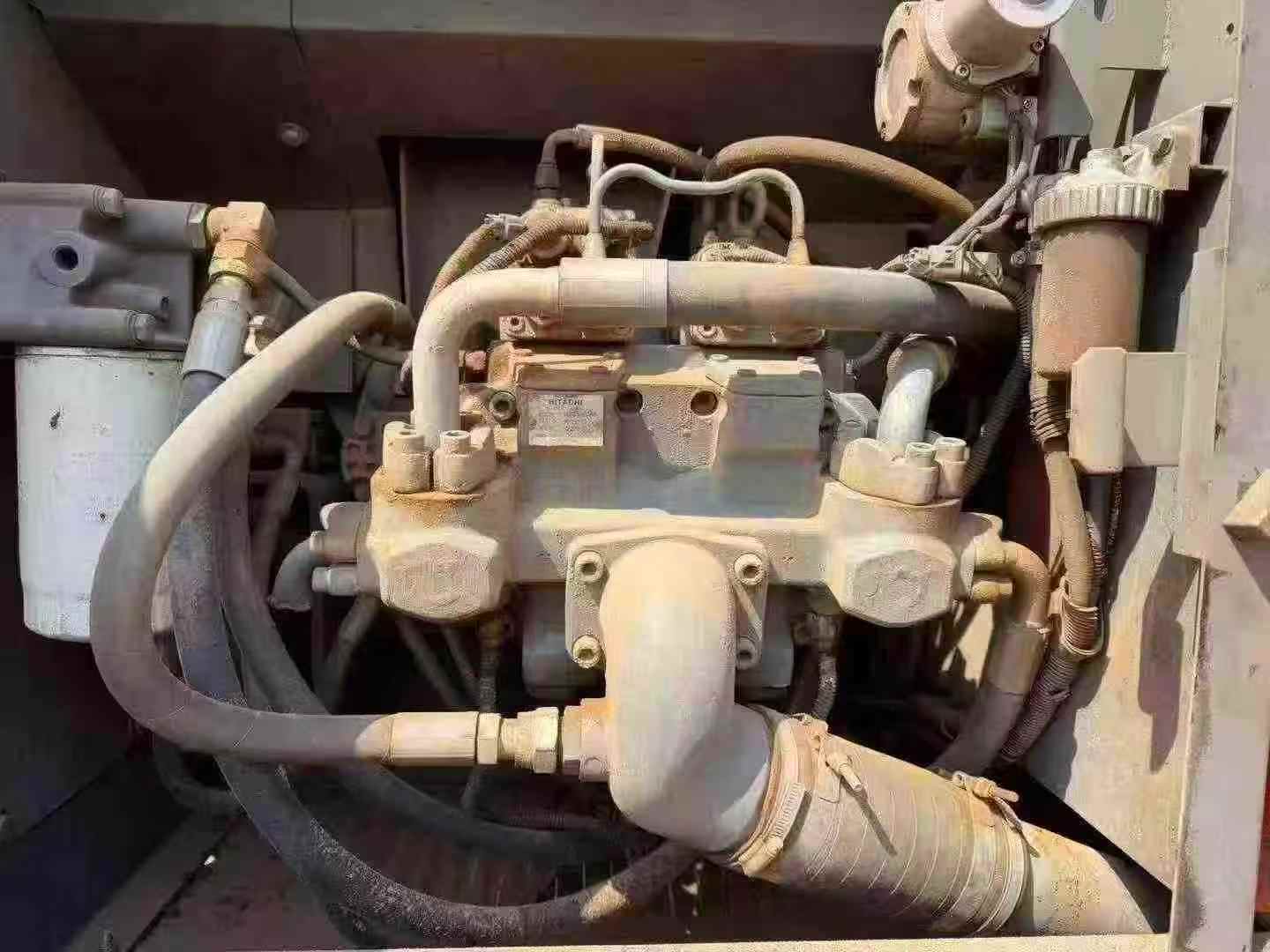 Buy Hitachi ZX200-3G Used Excavator / 6