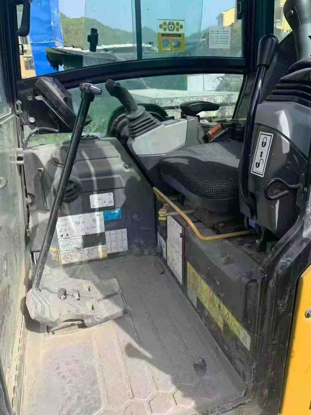 Compre Excavadora Caterpillar 302 Usada / 4