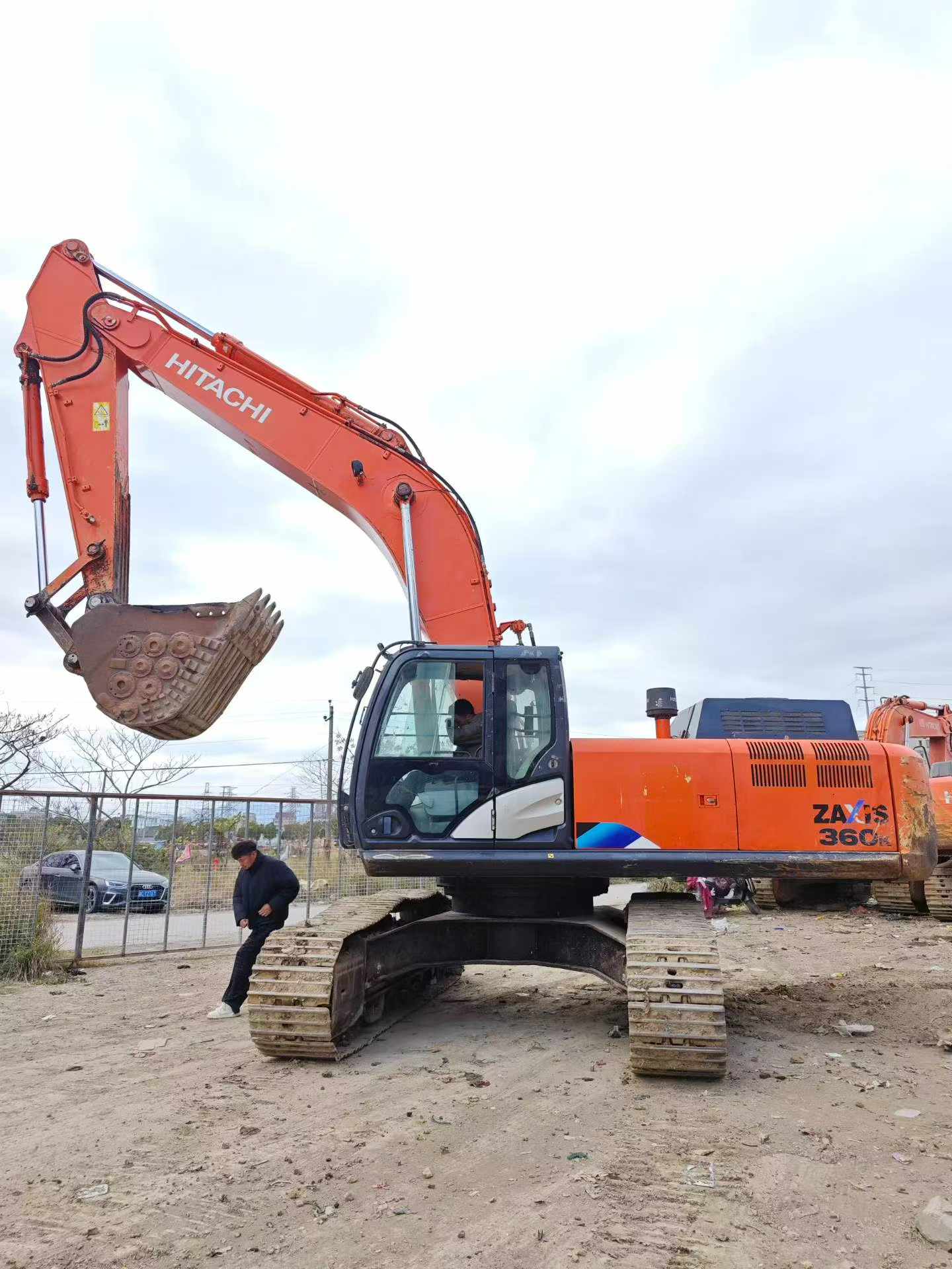 Compre Escavadeira Hitachi EX360-5 Usada / 2