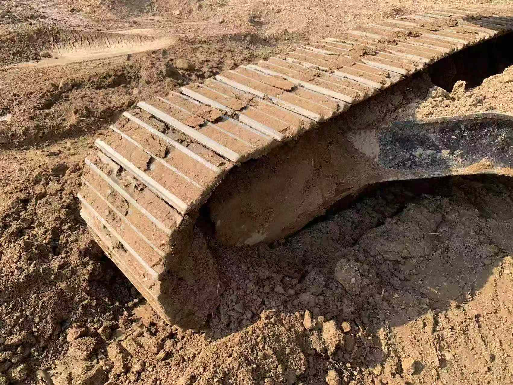 Buy Sumitomo SH240-3 Used Excavator / 8