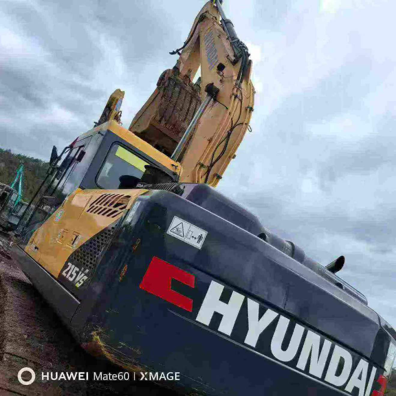 Comprar Hyundai R215VS Usado Escavadeira