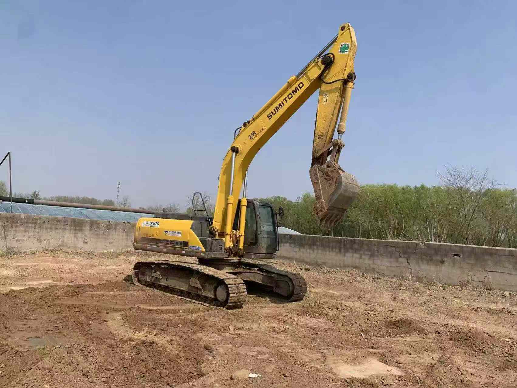 Buy Sumitomo SH240-3 Used Excavator / 2