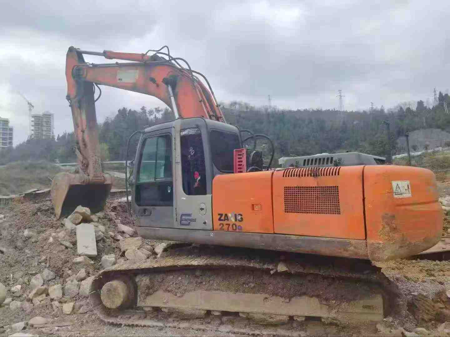 Comprar Hitachi ZX240-3G Usado Escavadeira