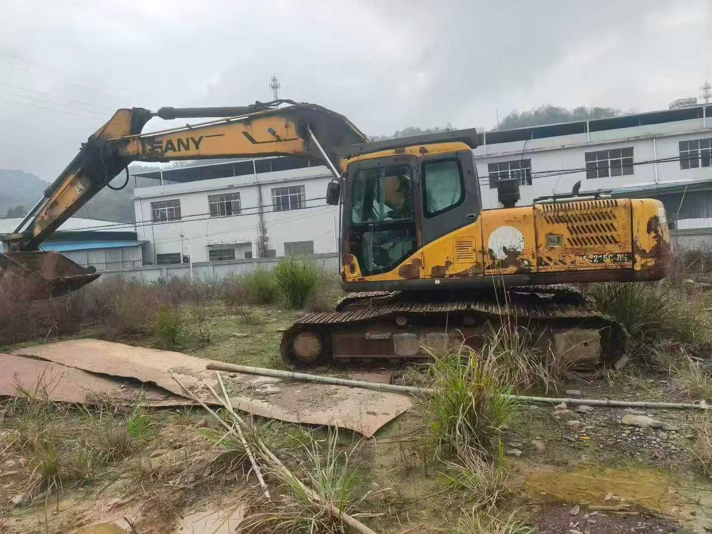 Buy Sany SY215C Used Excavator / 4