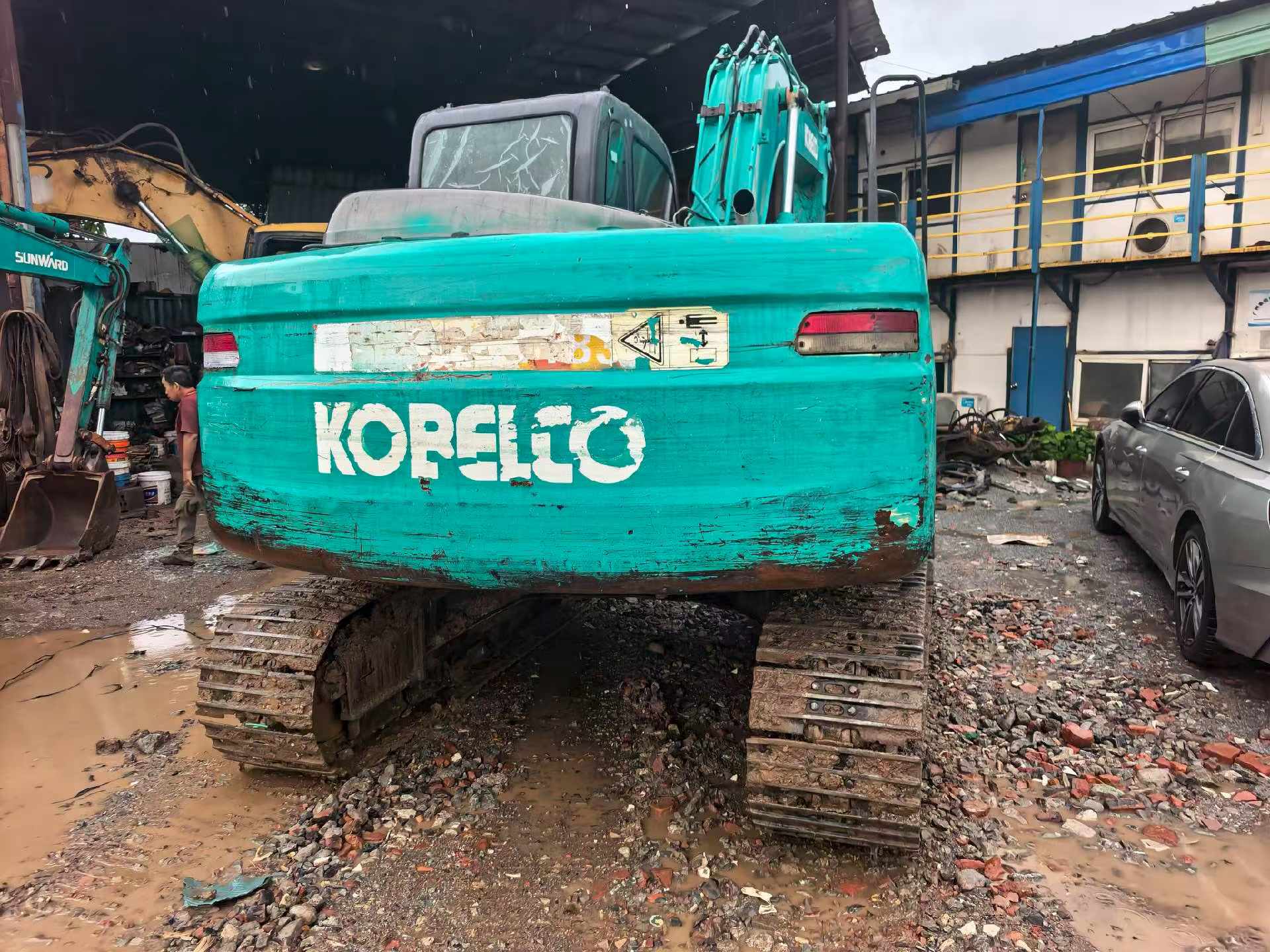 Buy Kobelco SK130 Used Excavator / 2