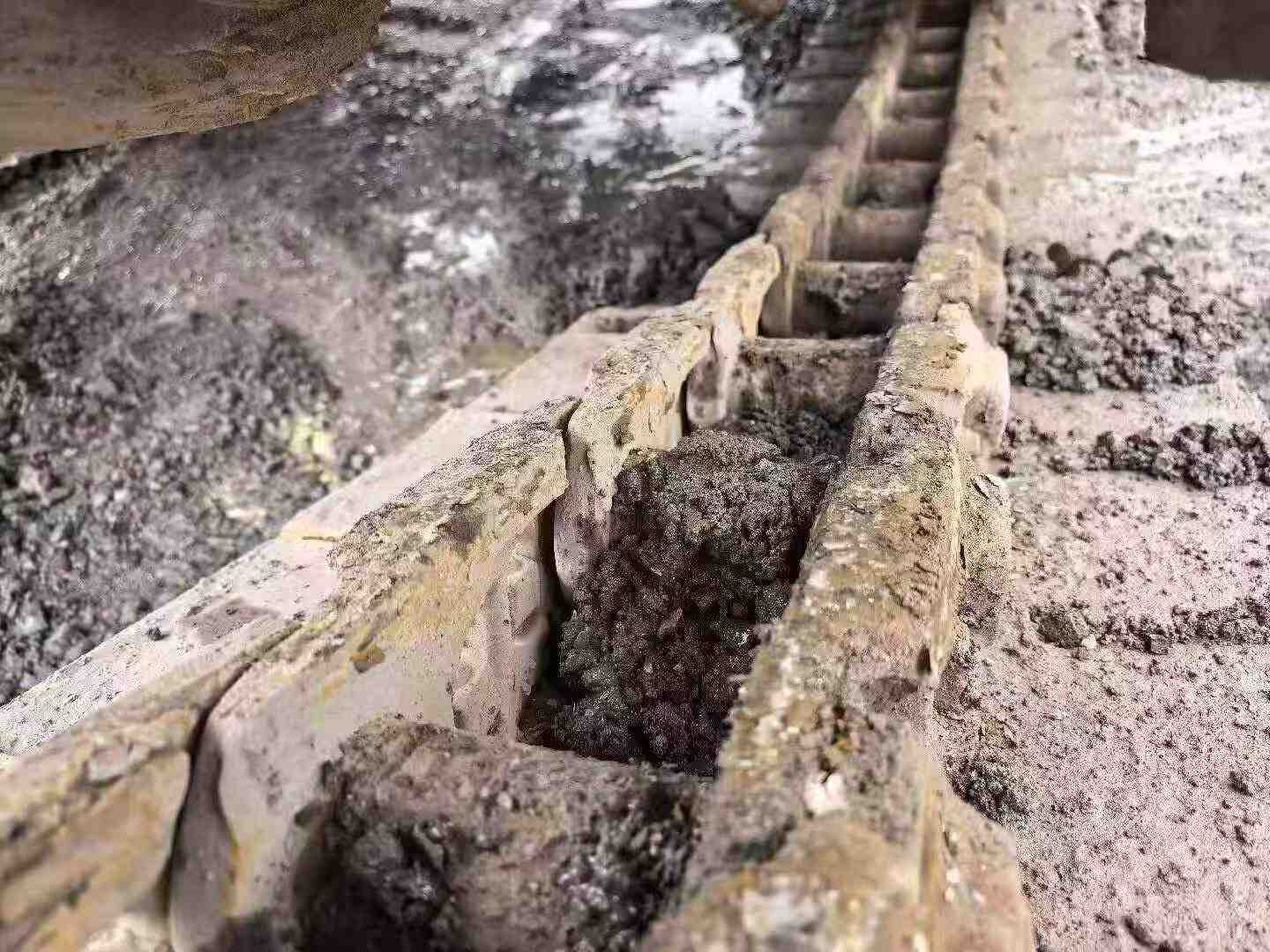 Buy Hitachi EX350H-5 Used Excavator / 2