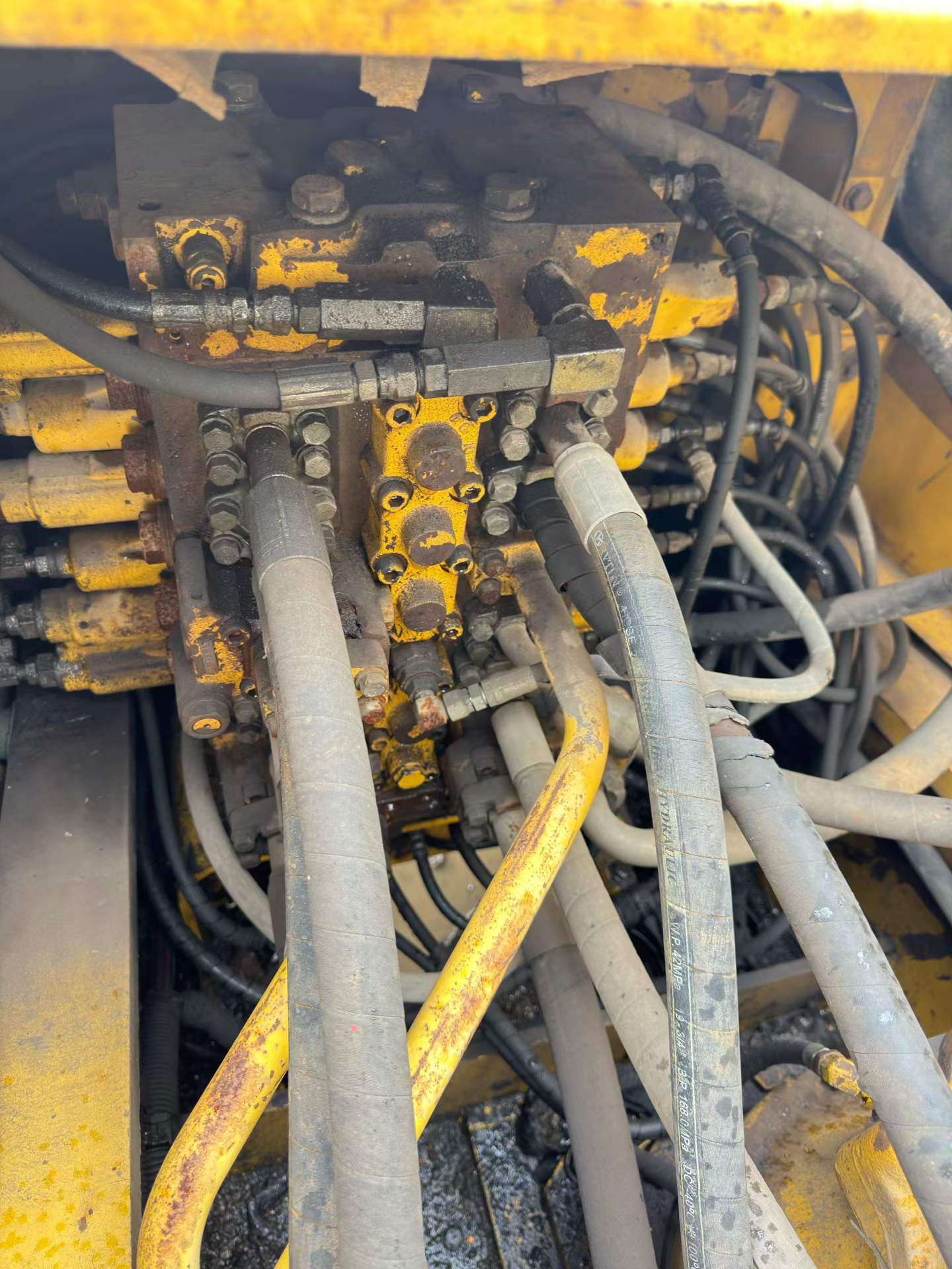 Buy Komatsu PC210-8 Used Excavator / 5