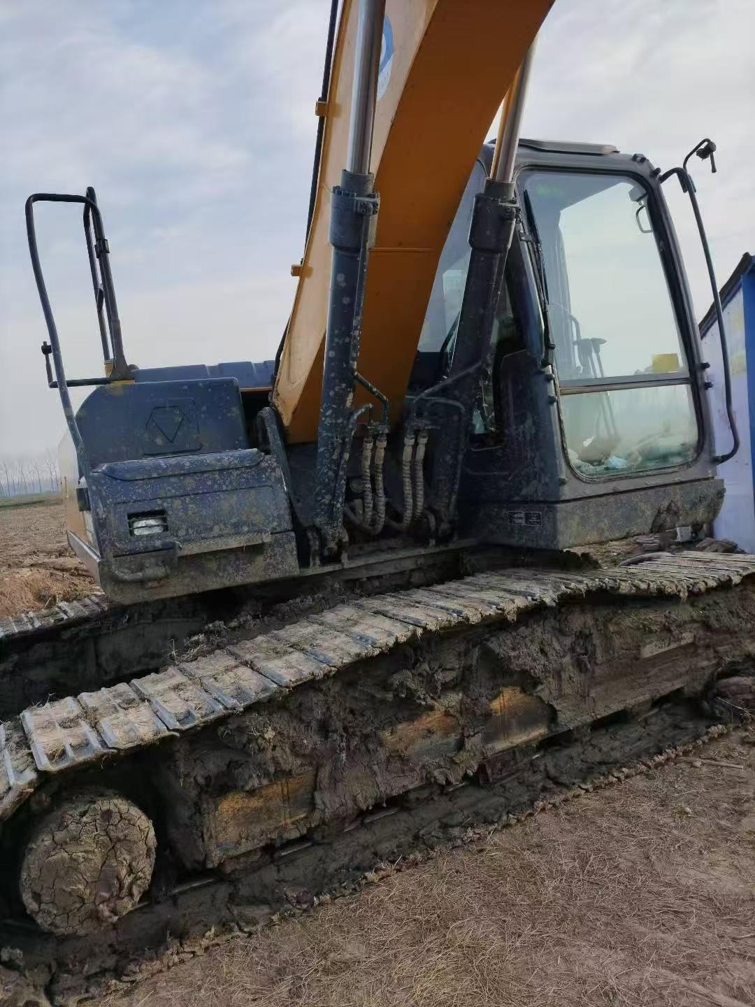 Buy XCMG XE200 Used Excavator / 6 Buy XCMG XE200 Used Excavator / 6
