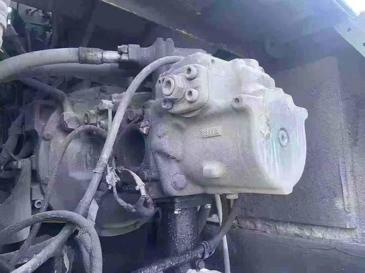 Buy Komatsu PC460LC-8 Used Excavator / 3