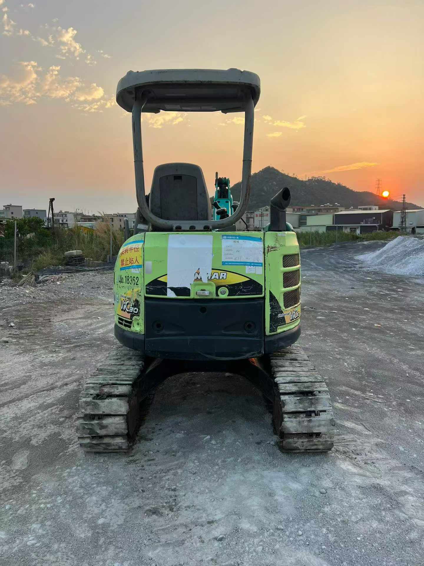 Buy Yanmar VIO30-5B Used Excavator / 2