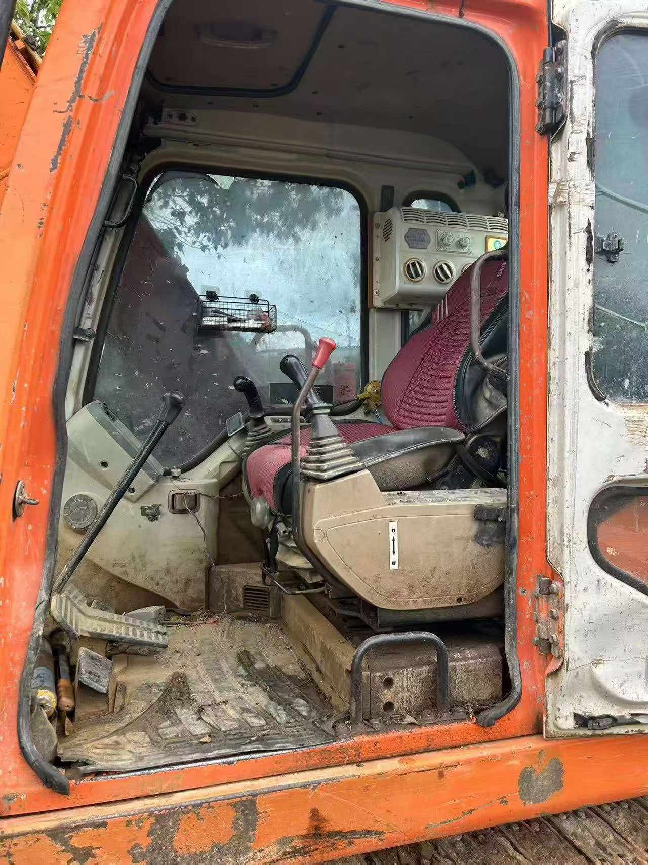 Buy Doosan DH80 Used Excavator / 7