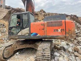 Buy Hitachi ZX300-5A Used Excavator / 2 Buy Hitachi ZX300-5A Used Excavator / 2