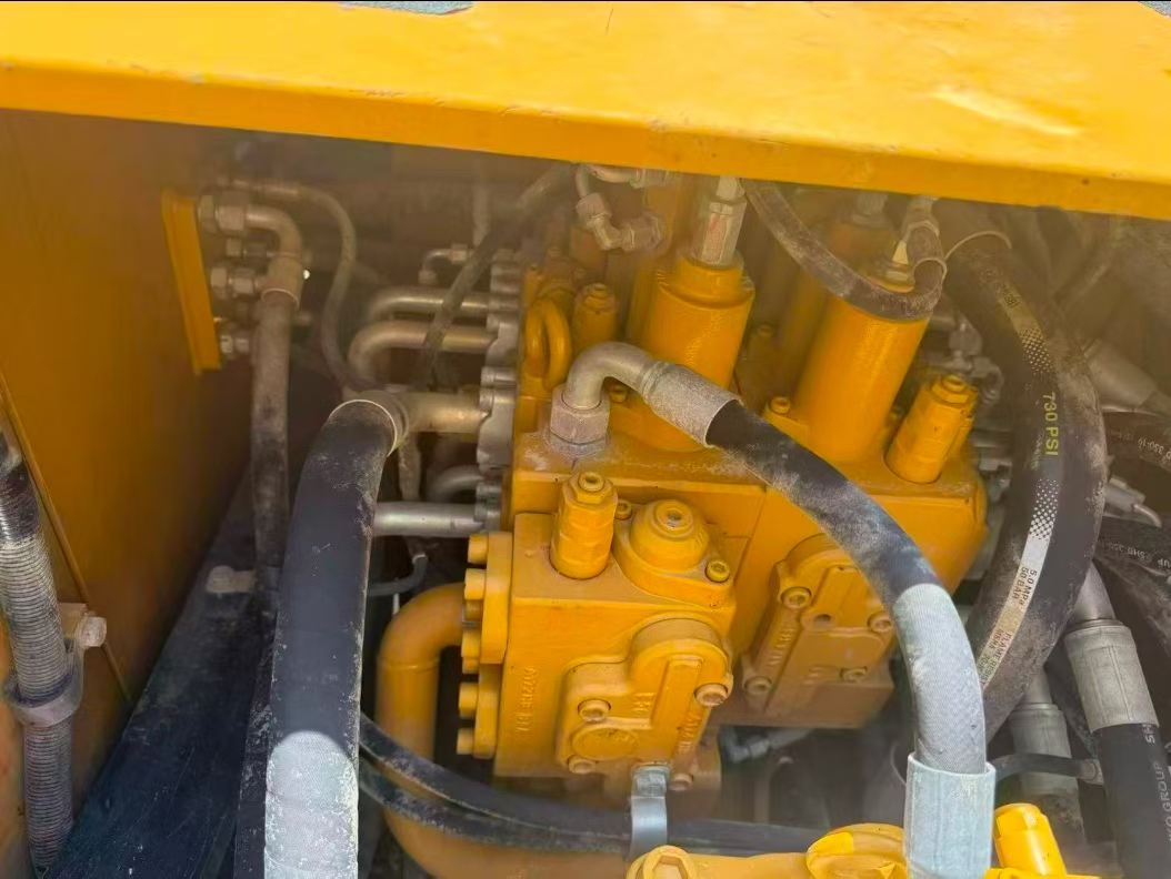 Buy Sany SY205C Used Excavator / 3