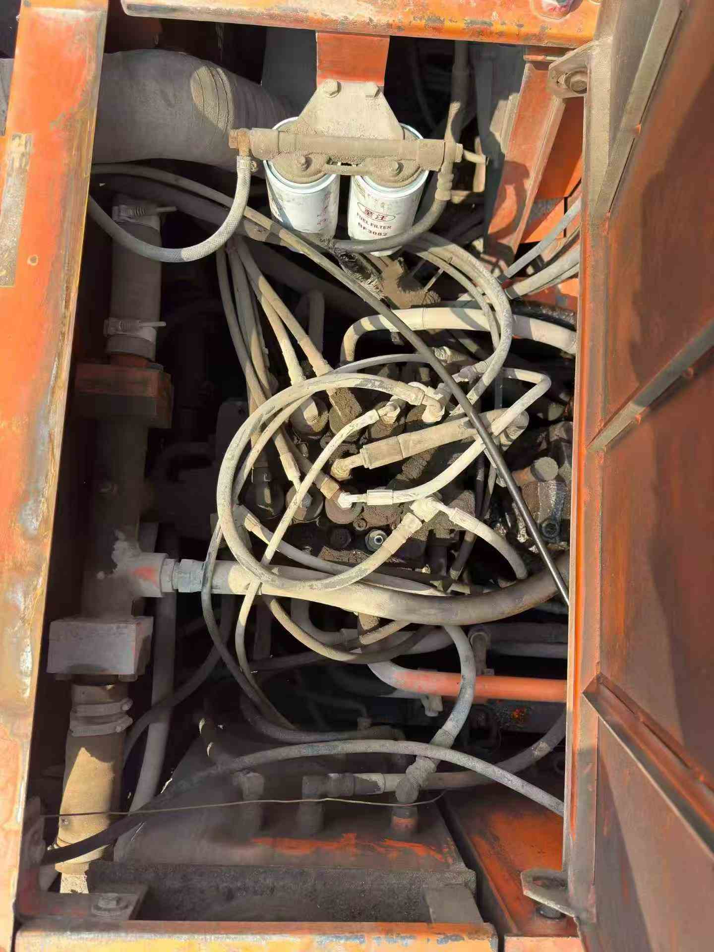 Buy Doosan DH215-7 Used Excavator / 4