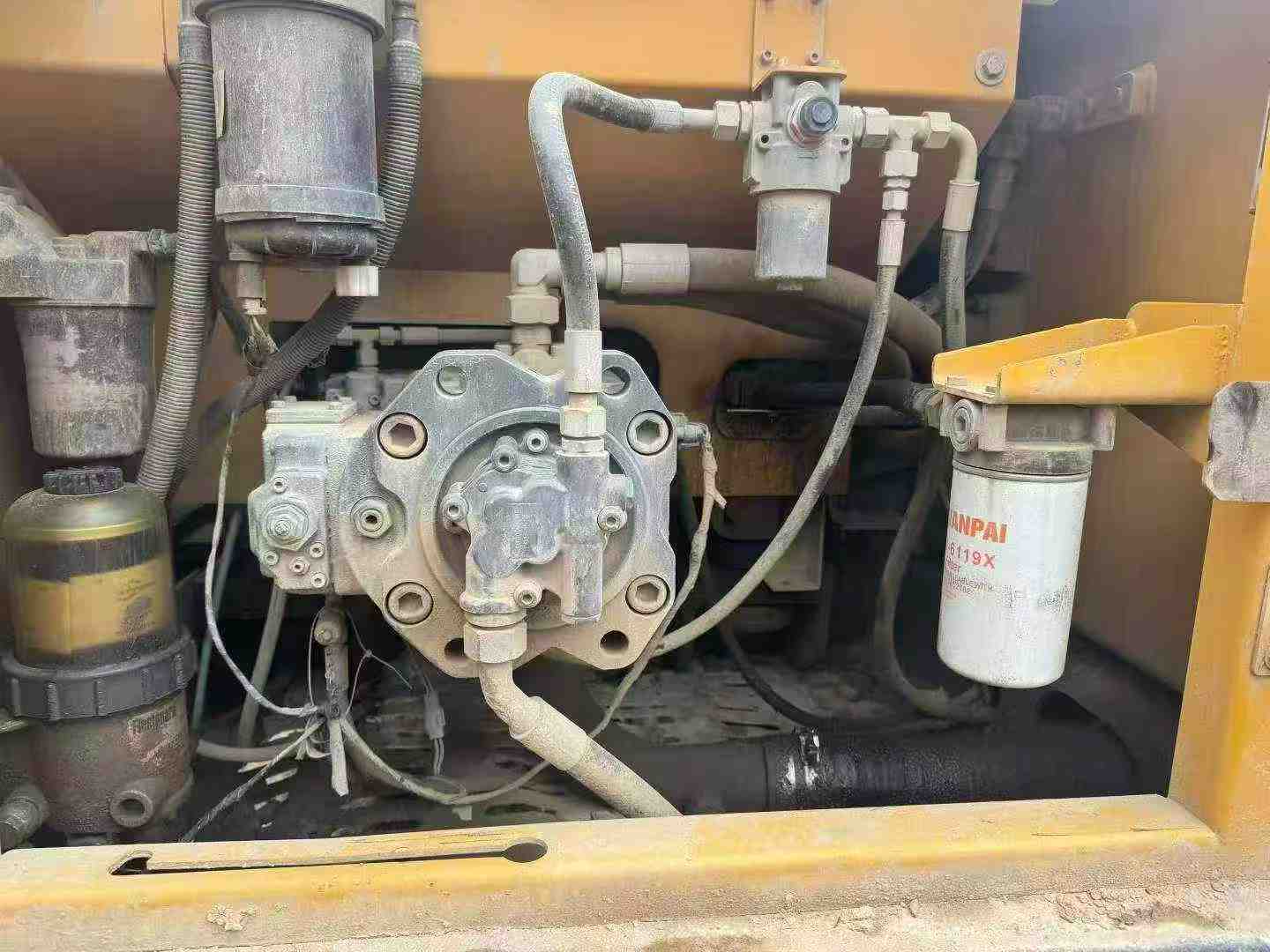 Buy XCMG XE200 Used Excavator / 2