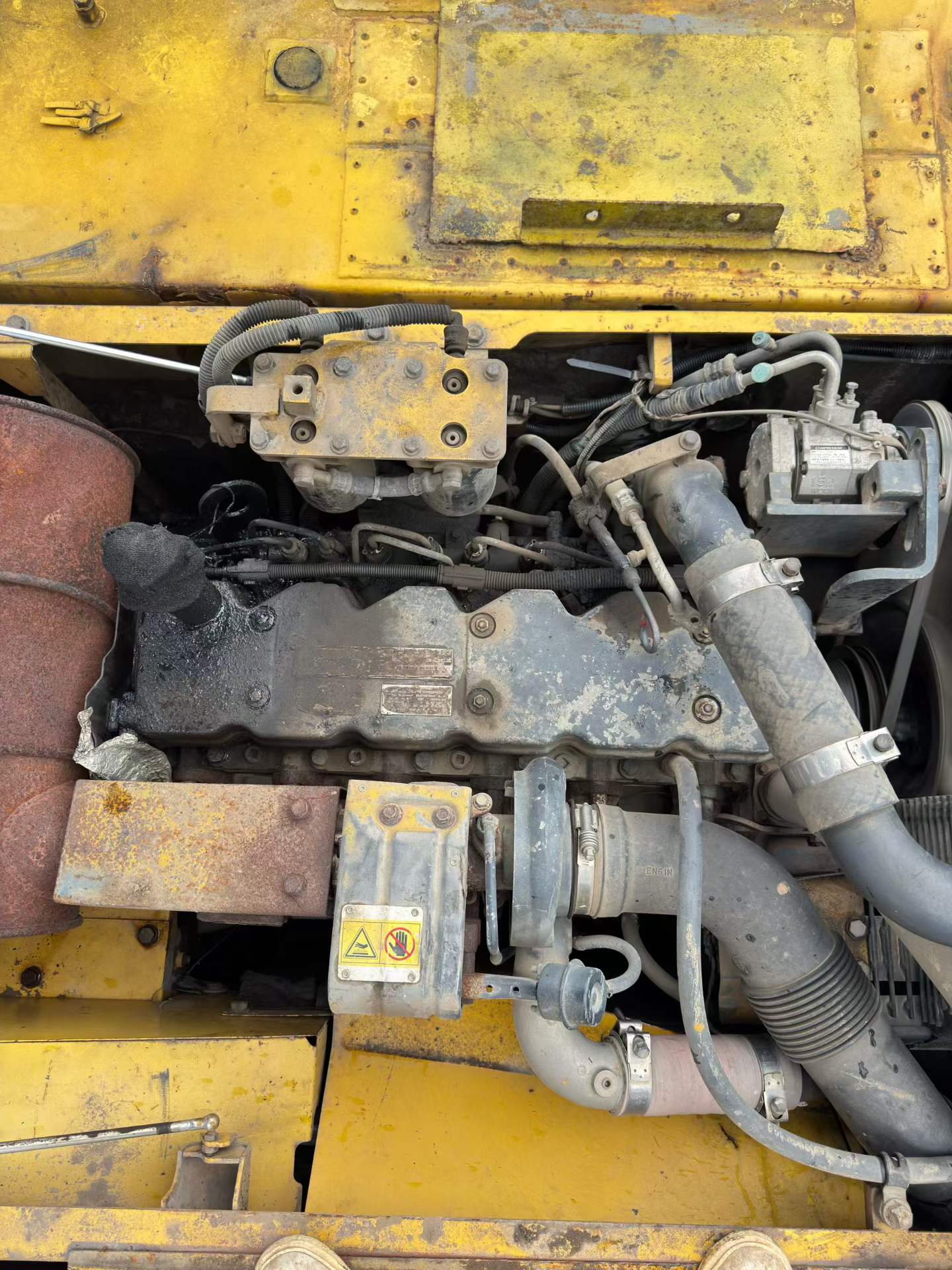 Buy Komatsu PC220-8 Used Excavator / 8