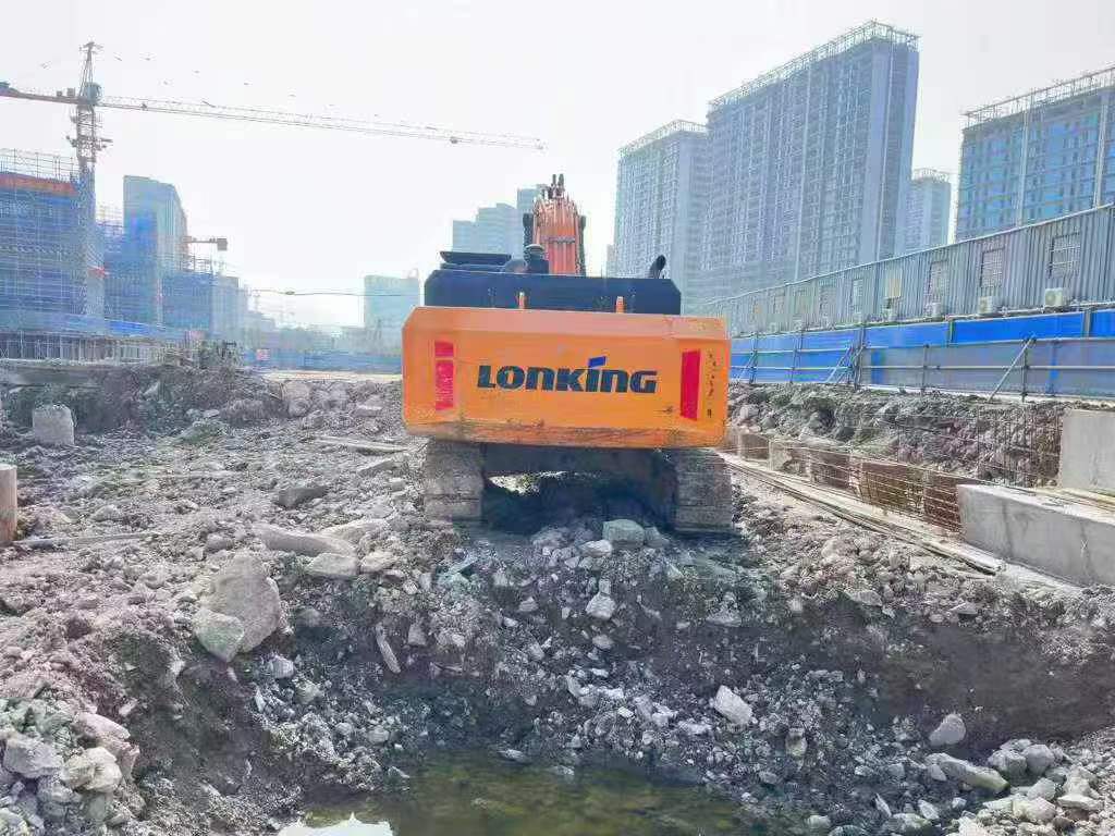 Buy Sany SY550H Used Excavator / 4 Buy Sany SY550H Used Excavator / 4