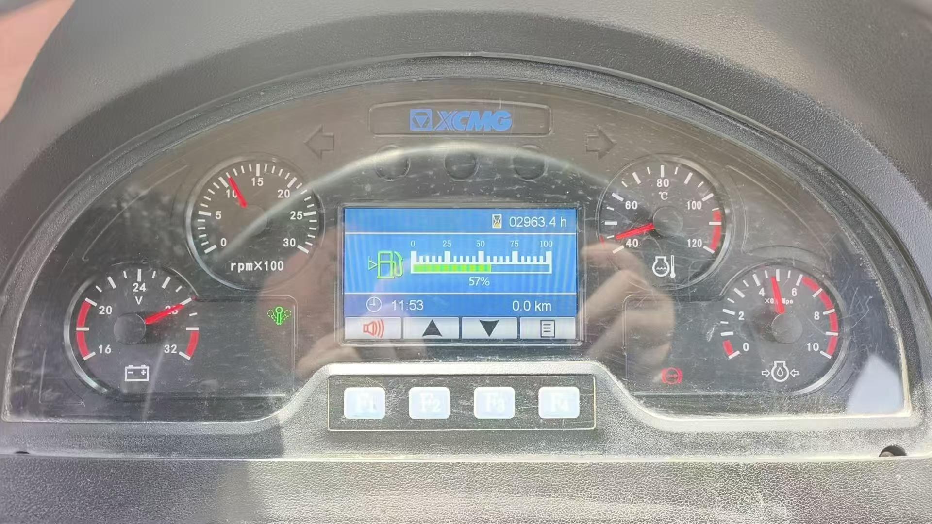 Buy XCMG XE2000 Used Excavator / 7