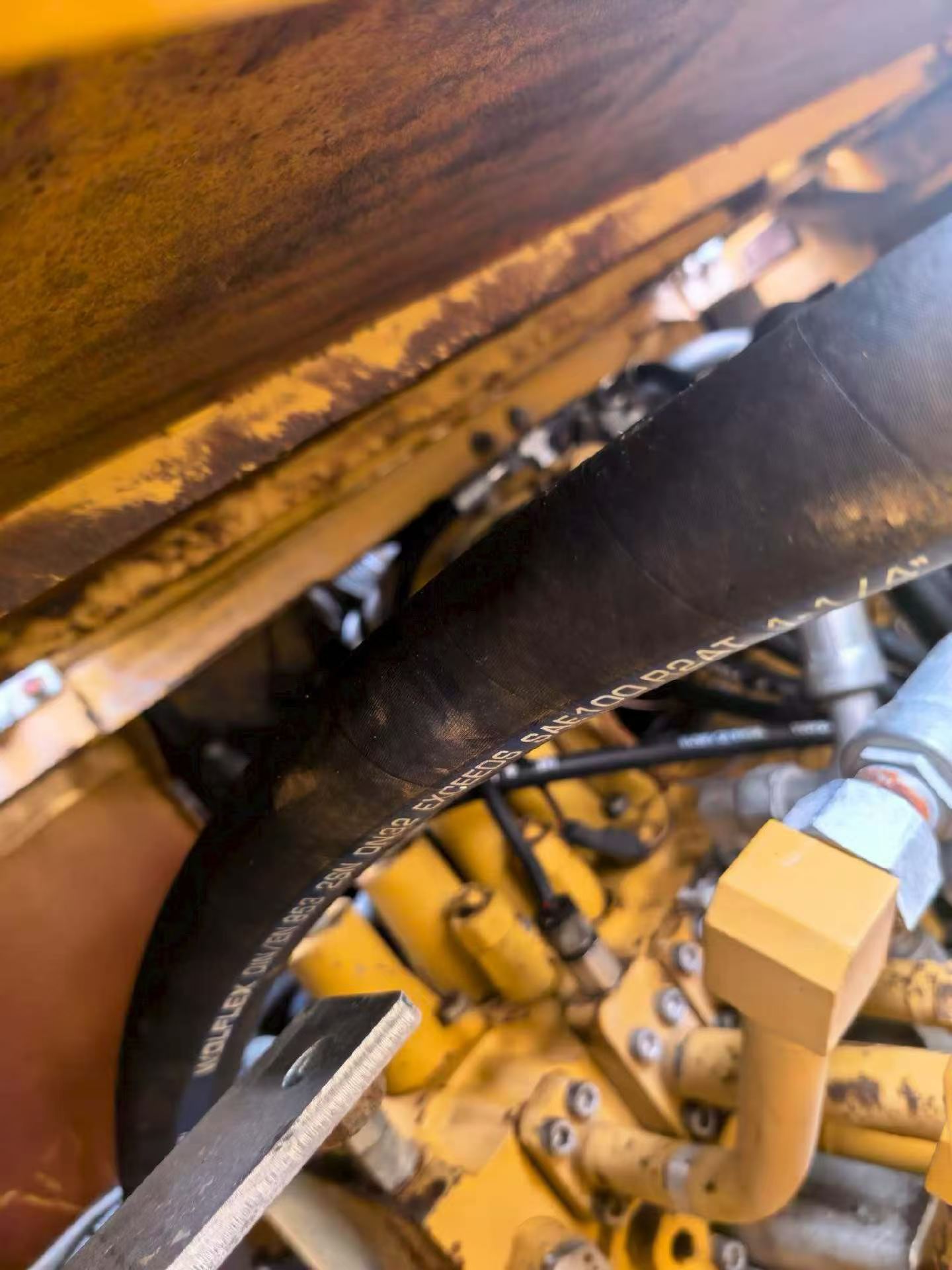 Buy Caterpillar 325D Used Excavator / 8