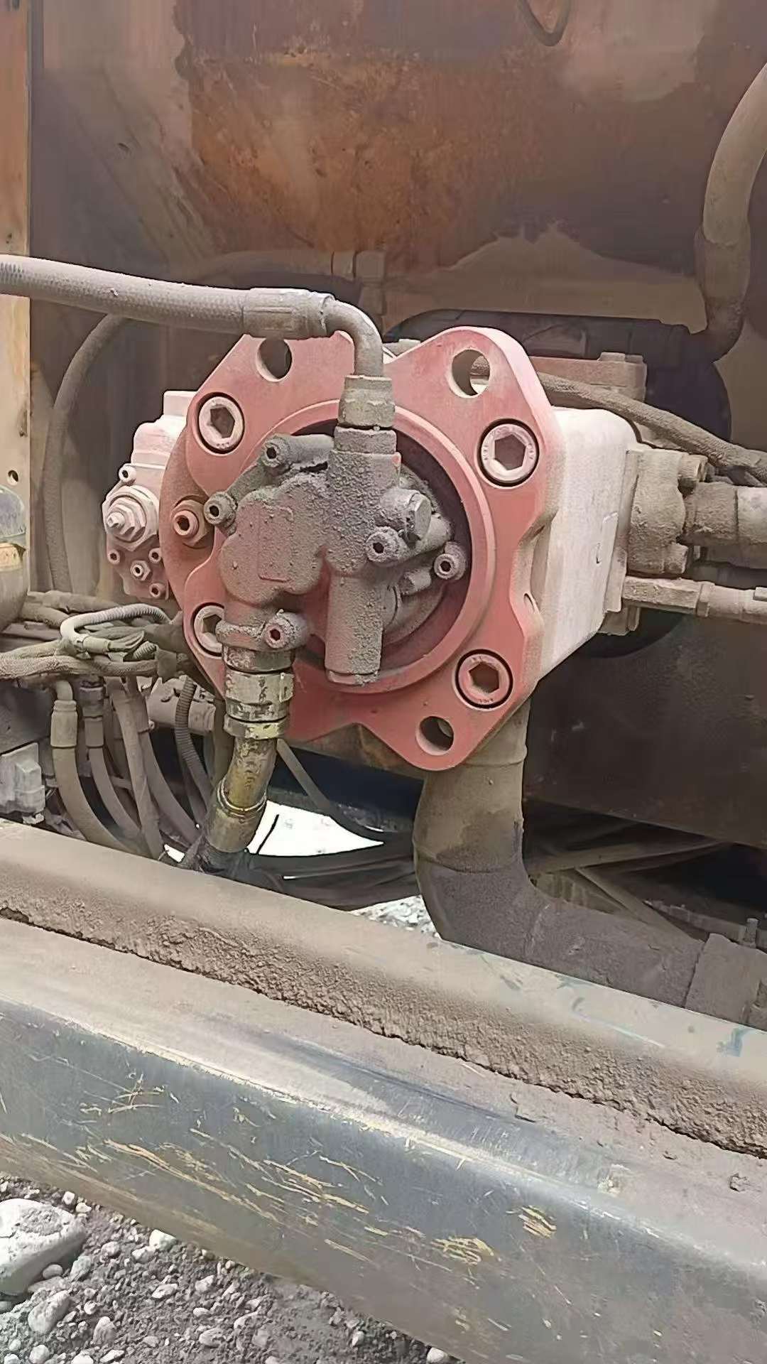 Buy Hyundai R275LVS Used Excavator / 3