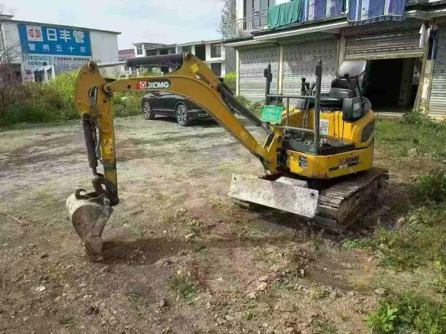 Buy XCMG XE17U Used Excavator / 3