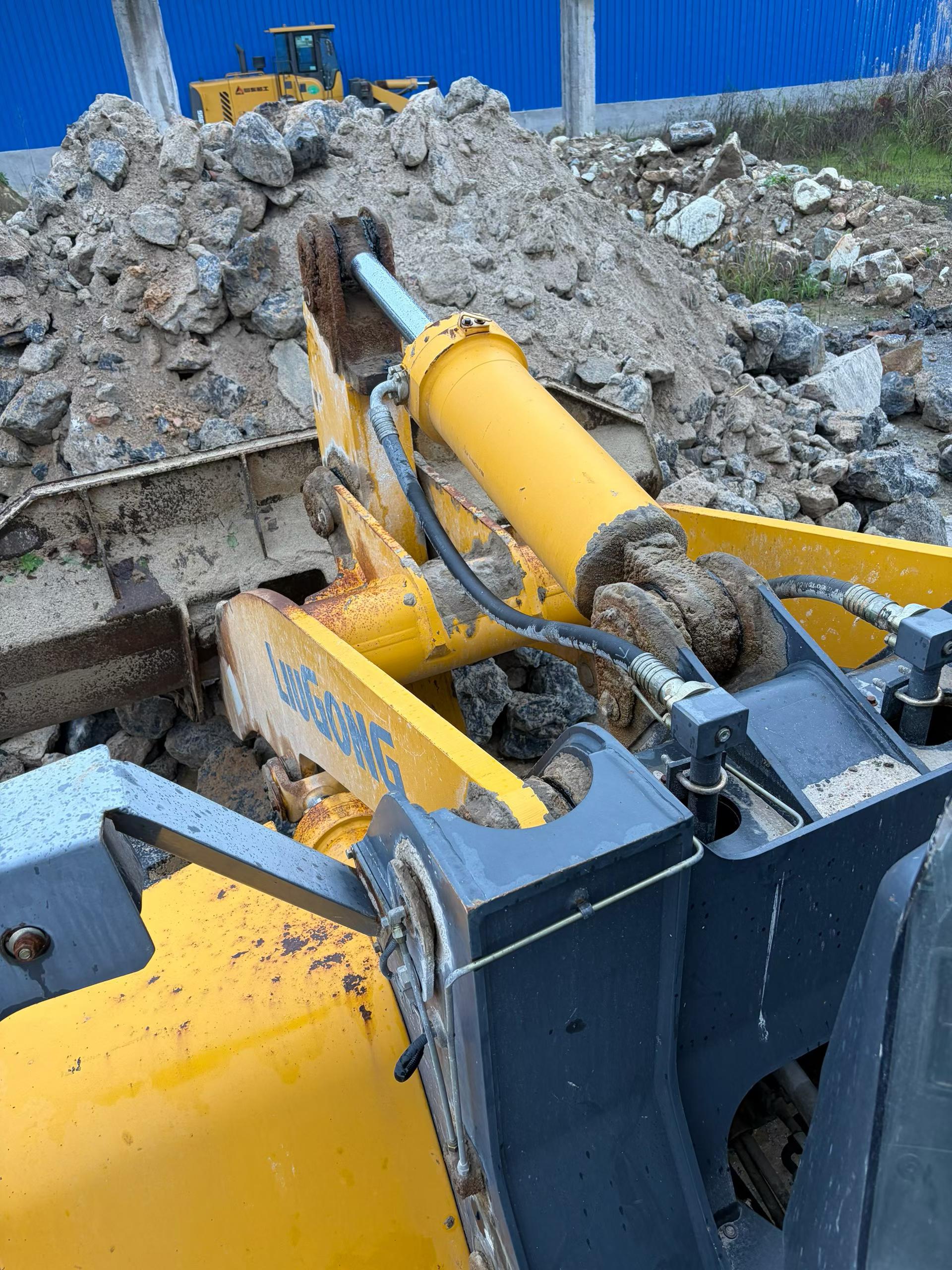 Buy LiuGong CLG850H Used Loader / 8