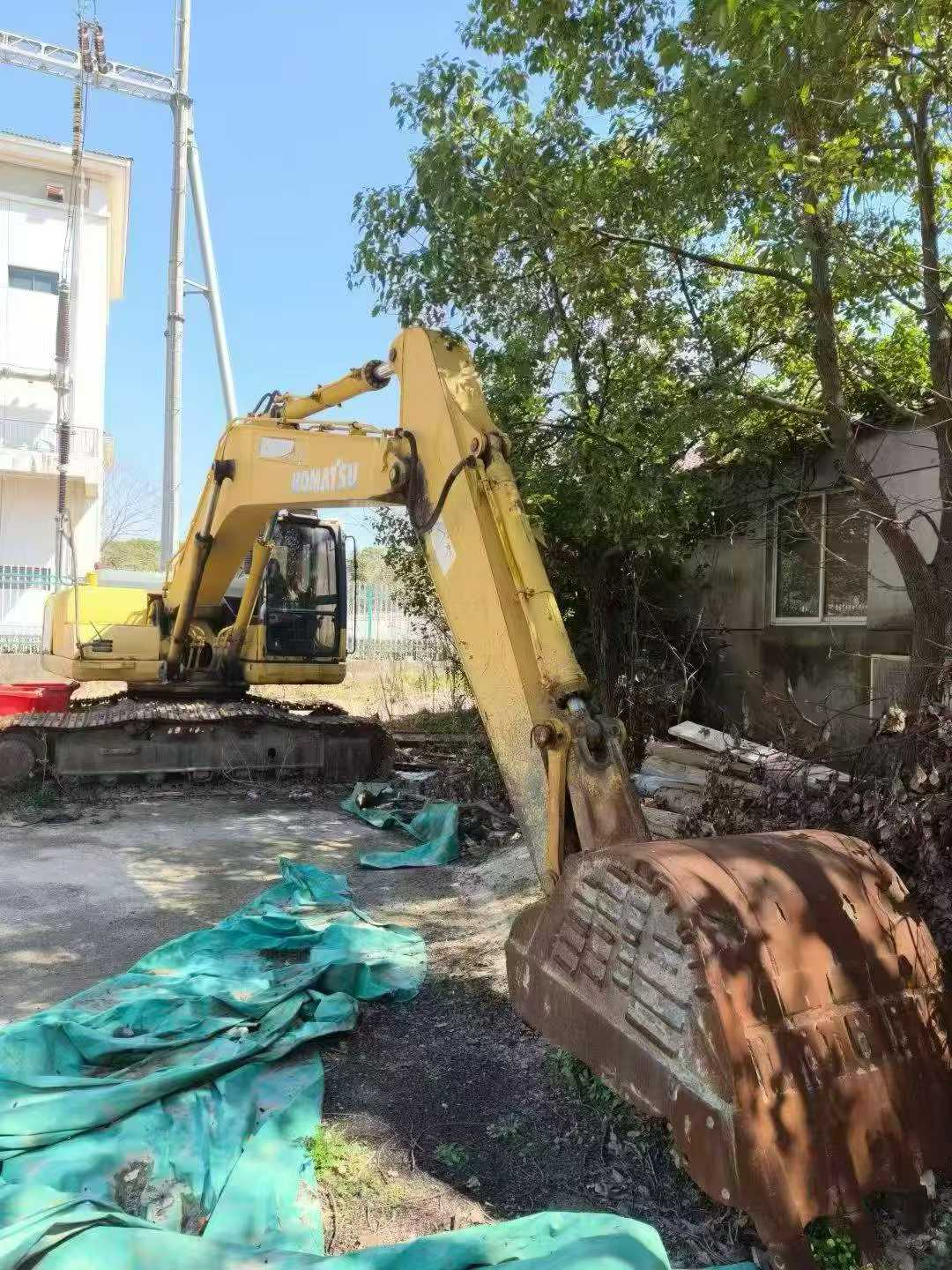 Buy Komatsu PC200-8 Used Excavator / 6