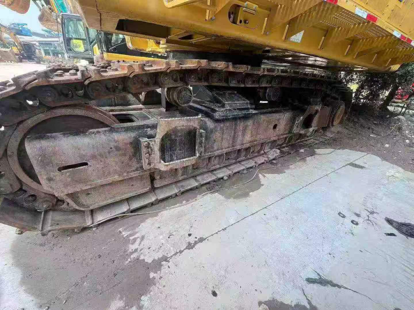 Buy Caterpillar 374D Used Excavator / 2 Buy Caterpillar 374D Used Excavator / 2