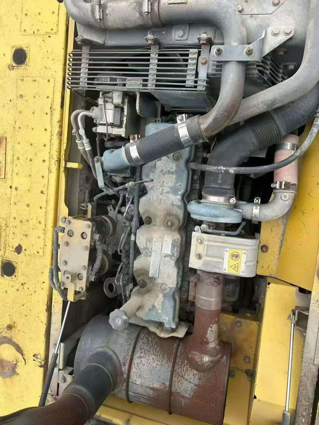 Buy Komatsu PC200-8 Used Excavator / 4