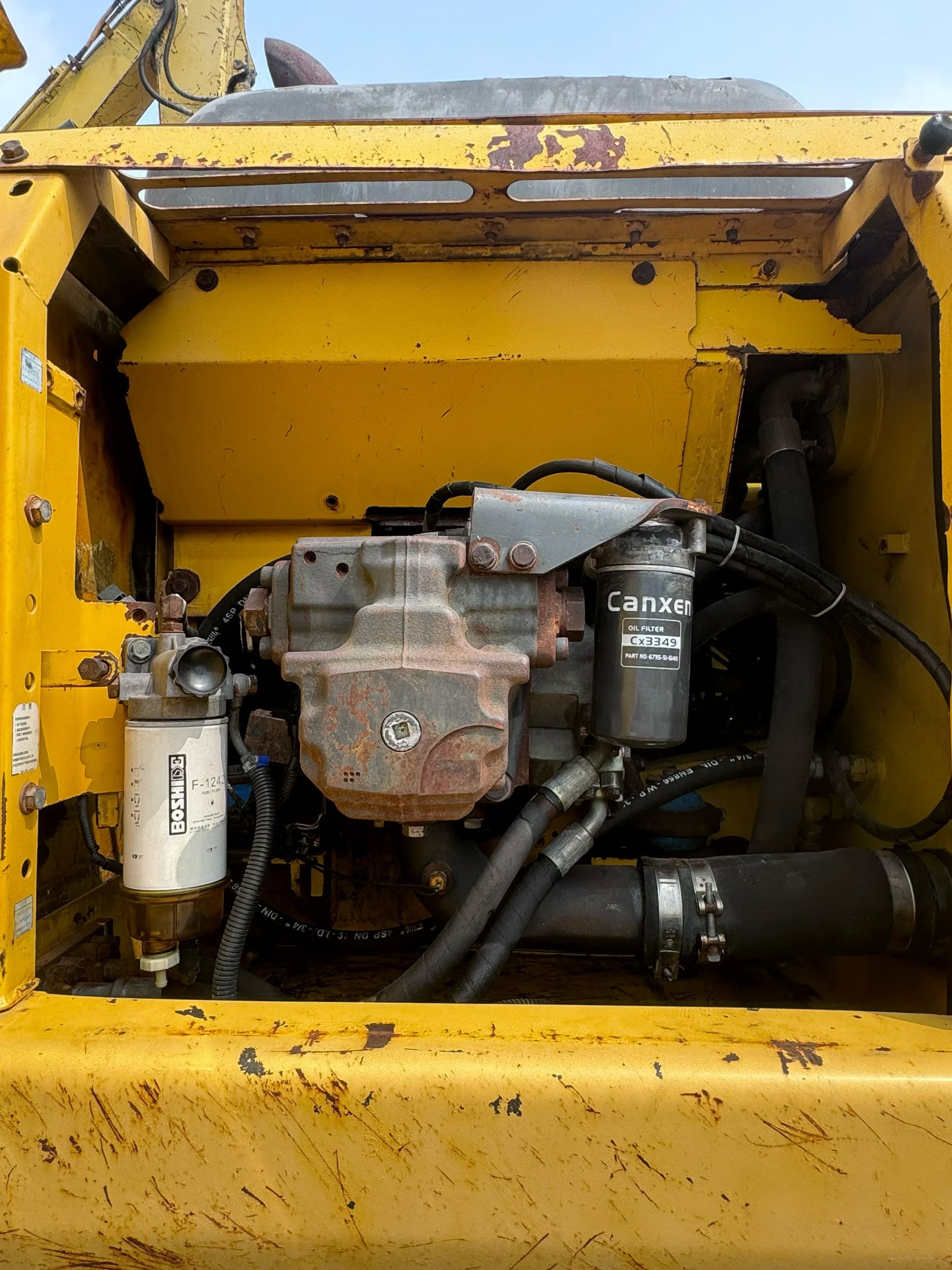 Buy Komatsu PC200-8 Used Excavator / 4