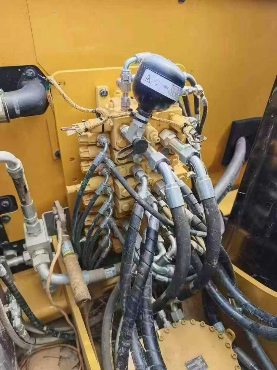 Buy Caterpillar 307B Used Excavator / 6