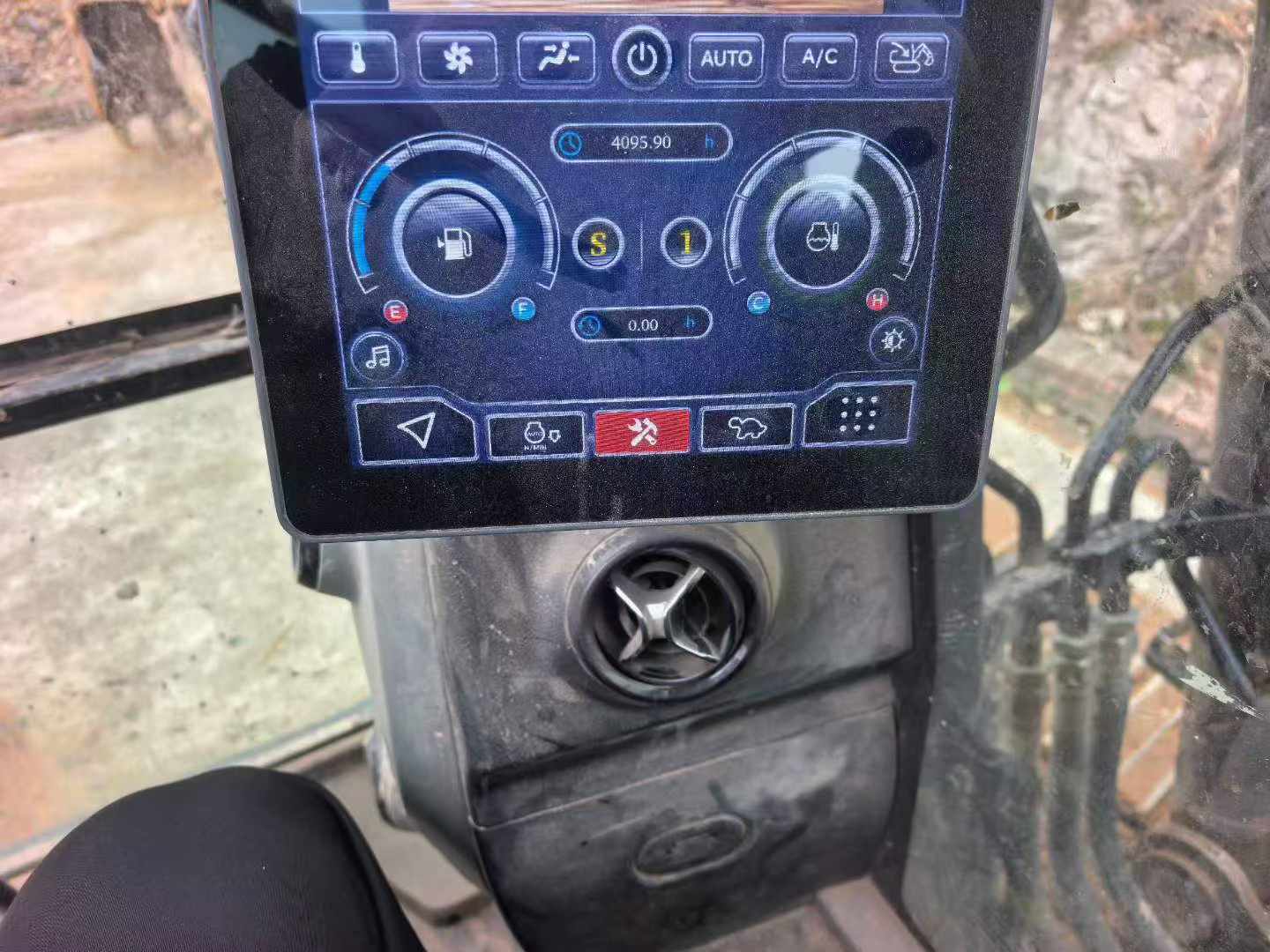 Buy Sany SY135 Used Excavator / 2