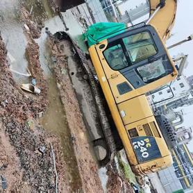 Buy Komatsu PC210-8 Used Excavator / 2 Buy Komatsu PC210-8 Used Excavator / 2