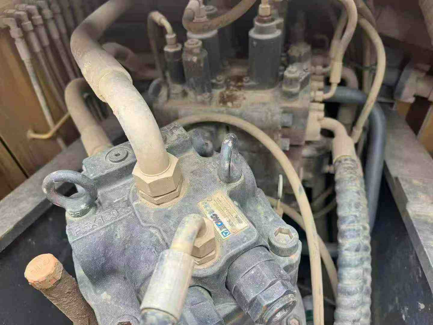 Buy XCMG XE200 Used Excavator / 6