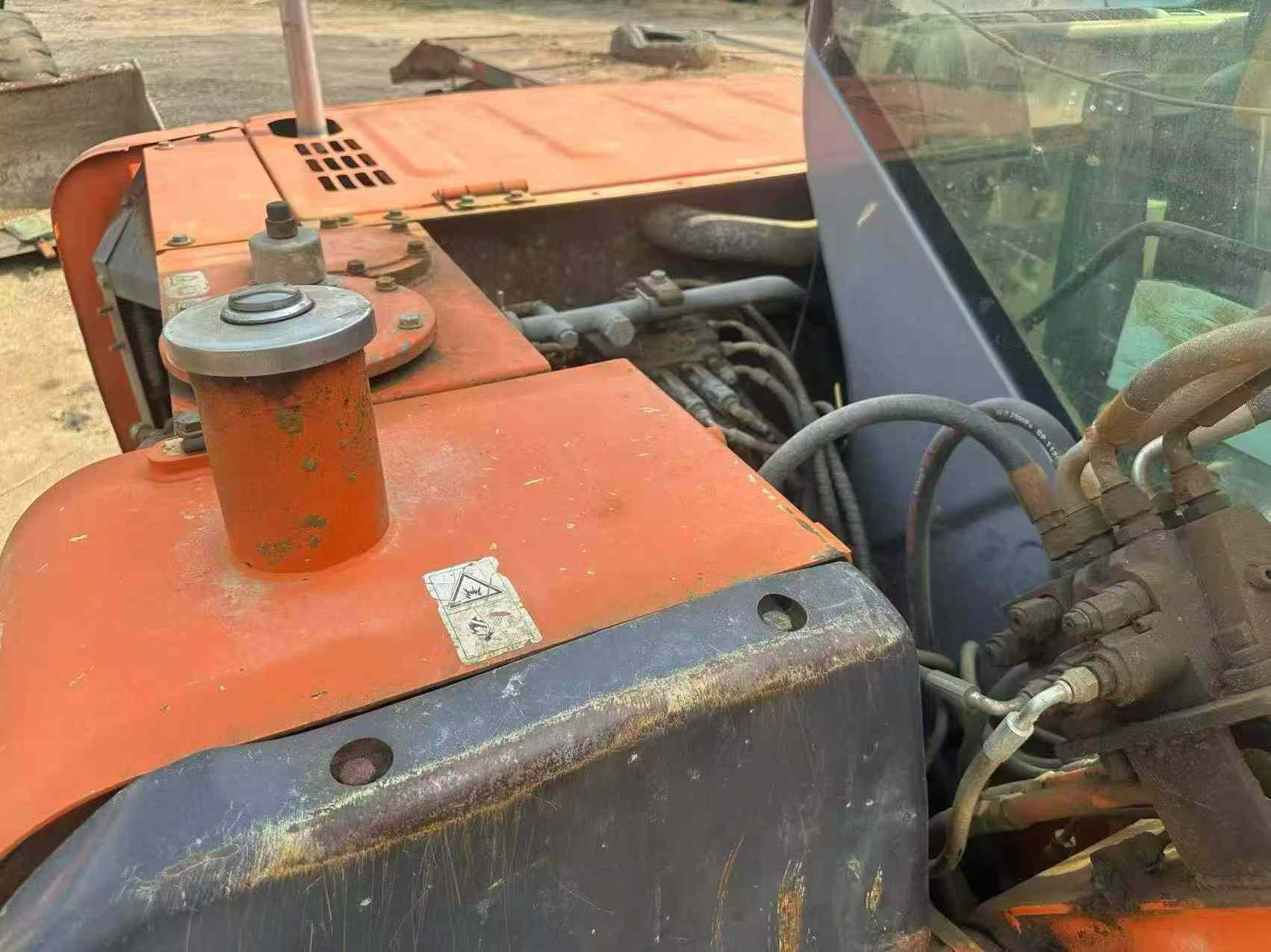 Buy Hitachi EX60-6 Used Excavator / 3