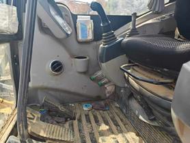 Buy XCMG LW60G Used Excavator / 6 Buy XCMG LW60G Used Excavator / 6