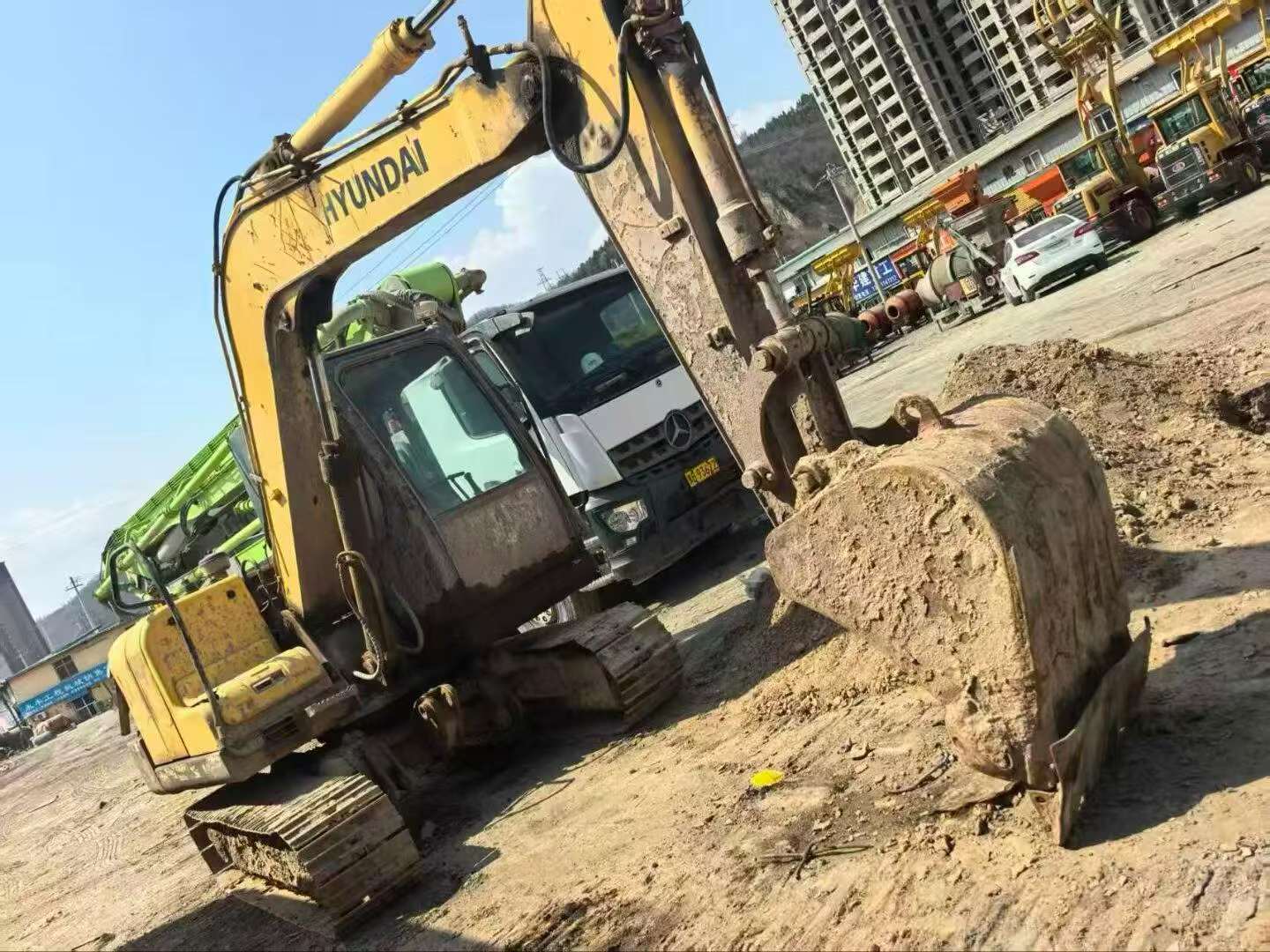 Buy Hyundai R80-7 Used Excavator / 6