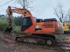 Buy Doosan DH215-7 Used Excavator / 3 Buy Doosan DH215-7 Used Excavator / 3