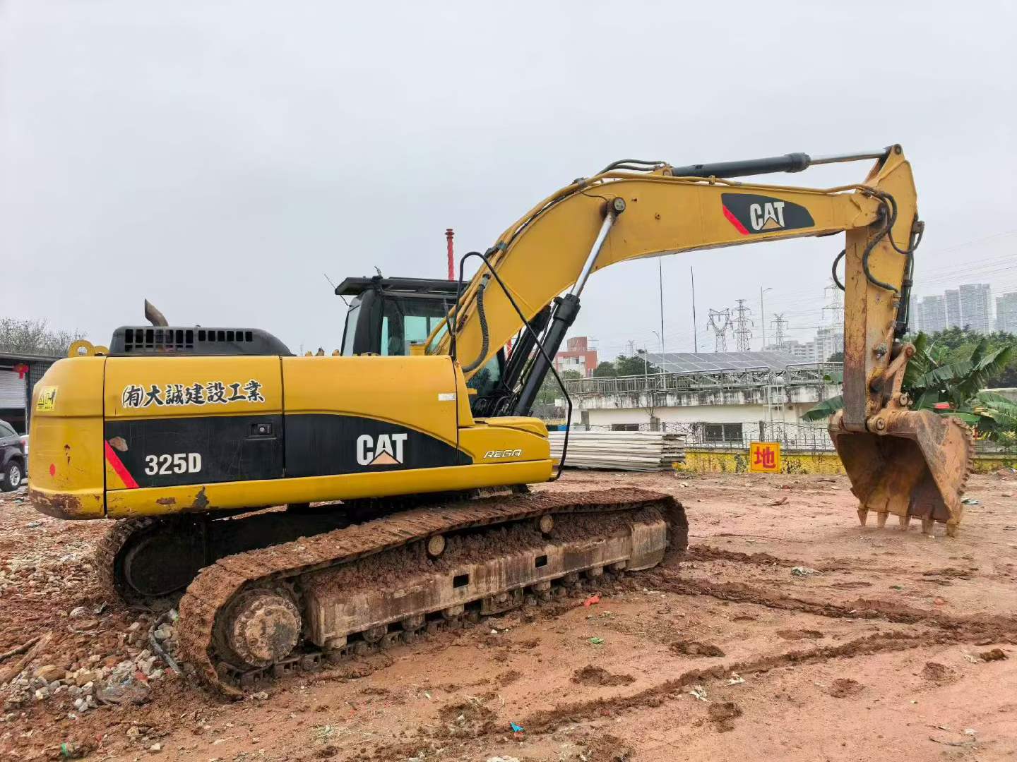 Buy Caterpillar 325D Used Excavator / 3