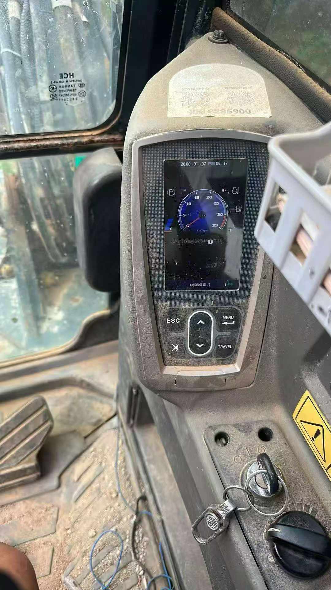 Buy Hyundai HX60 Used Excavator / 6