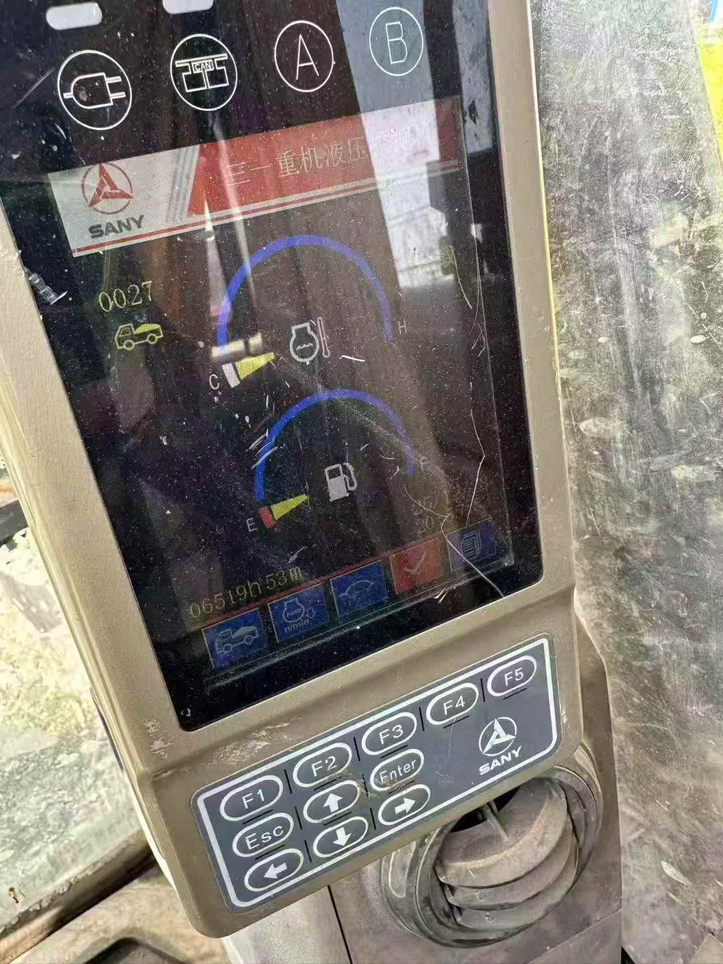 Buy Sany SY215C-8 Used Excavator / 4