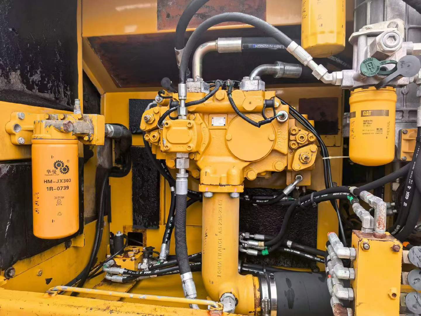 Buy Caterpillar 325D Used Excavator / 6