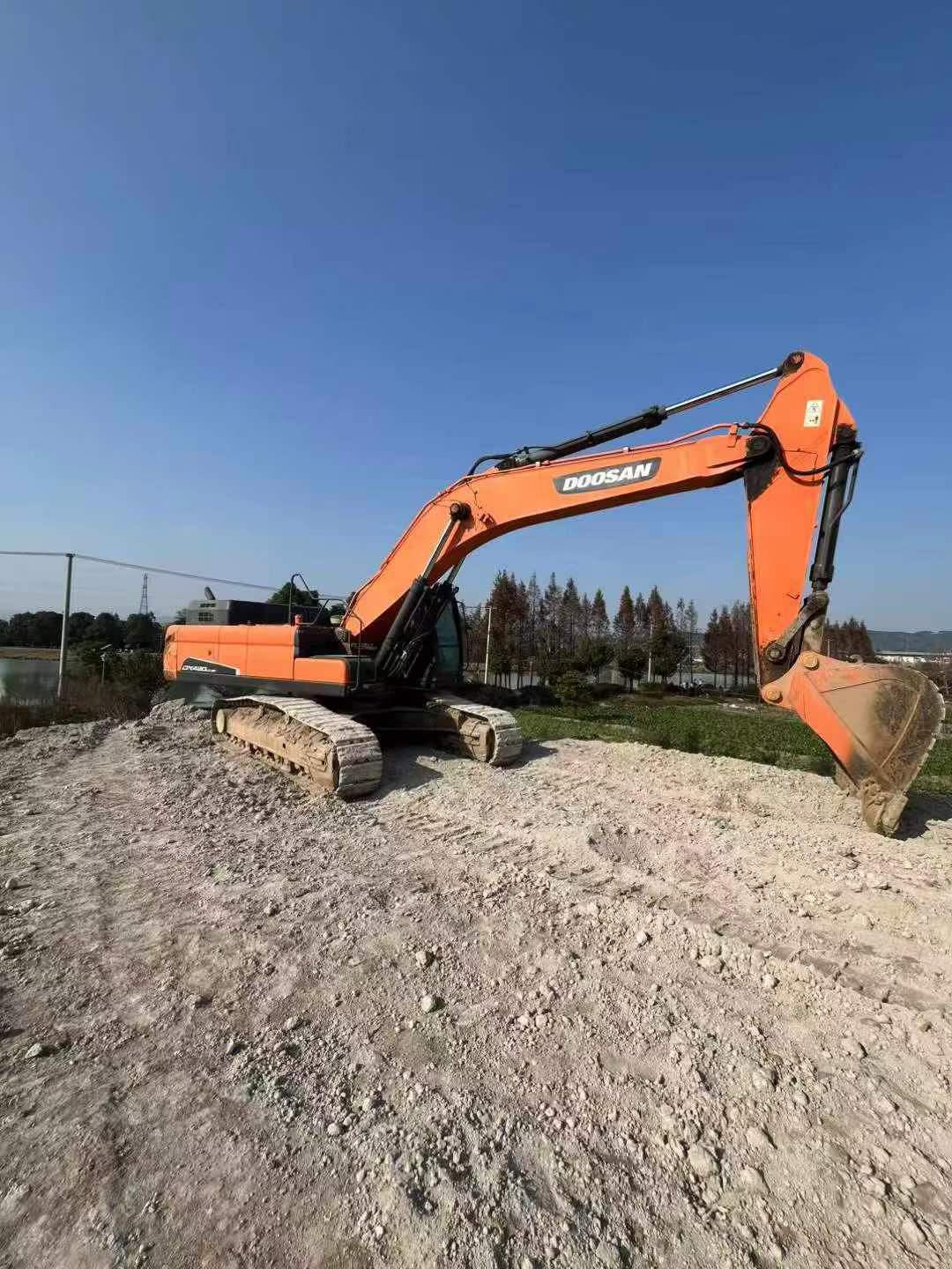 Buy Doosan DH420LC-7 Used Excavator / 5 Buy Doosan DH420LC-7 Used Excavator / 5