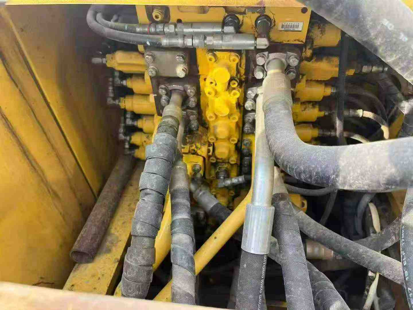 Buy Komatsu PC210-8M0 Used Excavator / 9