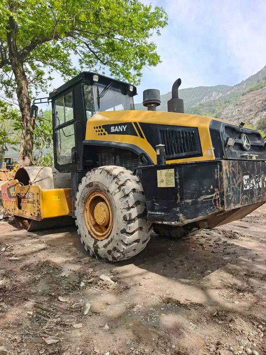 Buy Sany SY26U Used Excavator / 1