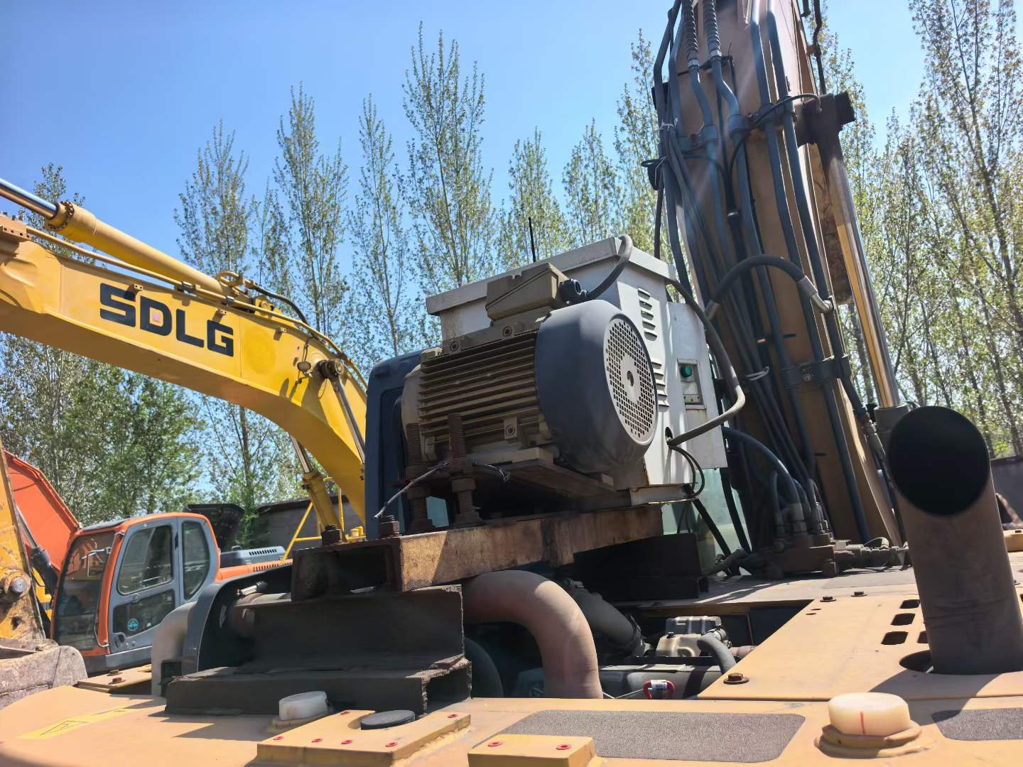 Buy XCMG XE135B Used Excavator / 3 Buy XCMG XE135B Used Excavator / 3