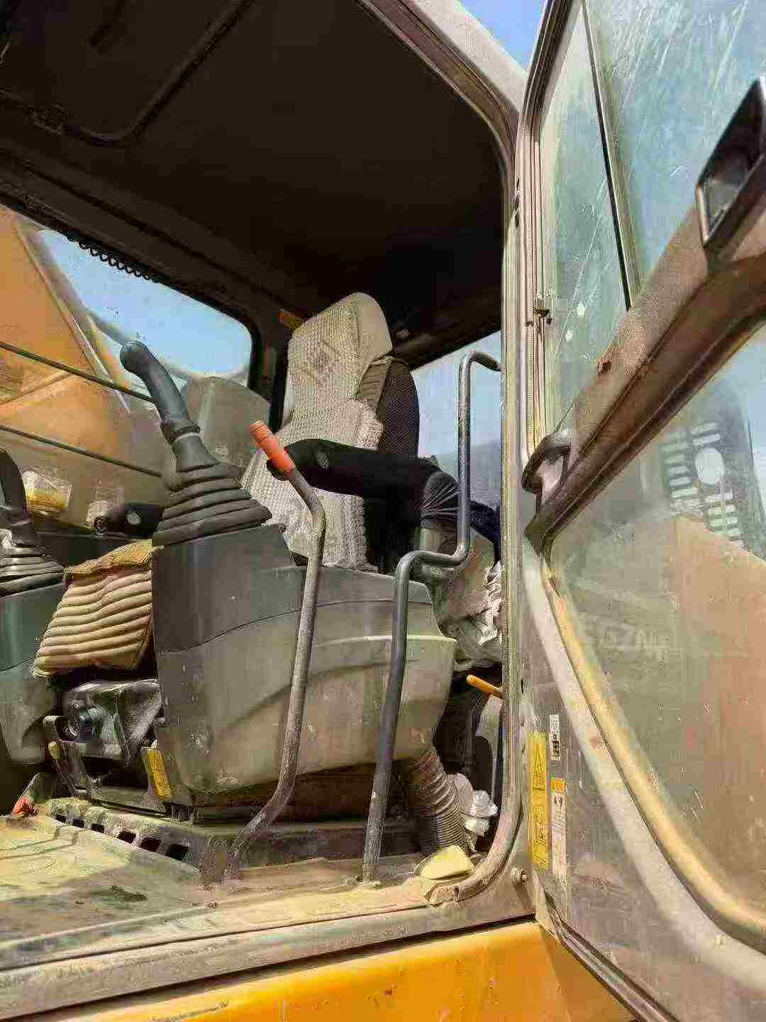 Buy Kato HD1430R Used Excavator / 7