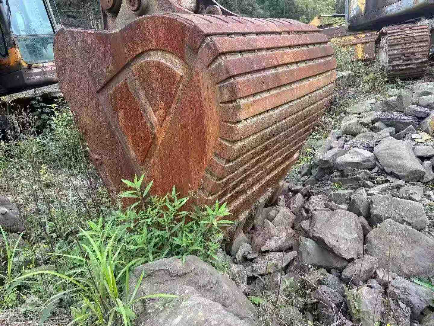 Buy Sany SY700C Used Excavator / 2