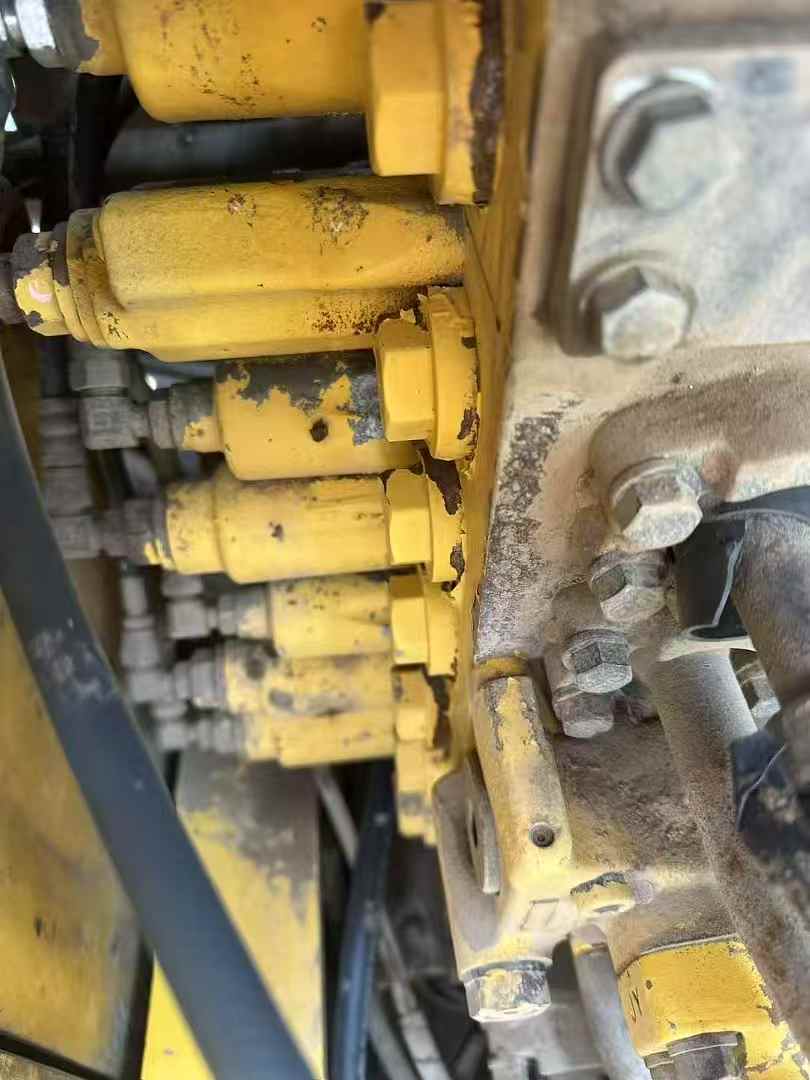 Buy Komatsu PC210-8 Used Excavator / 5