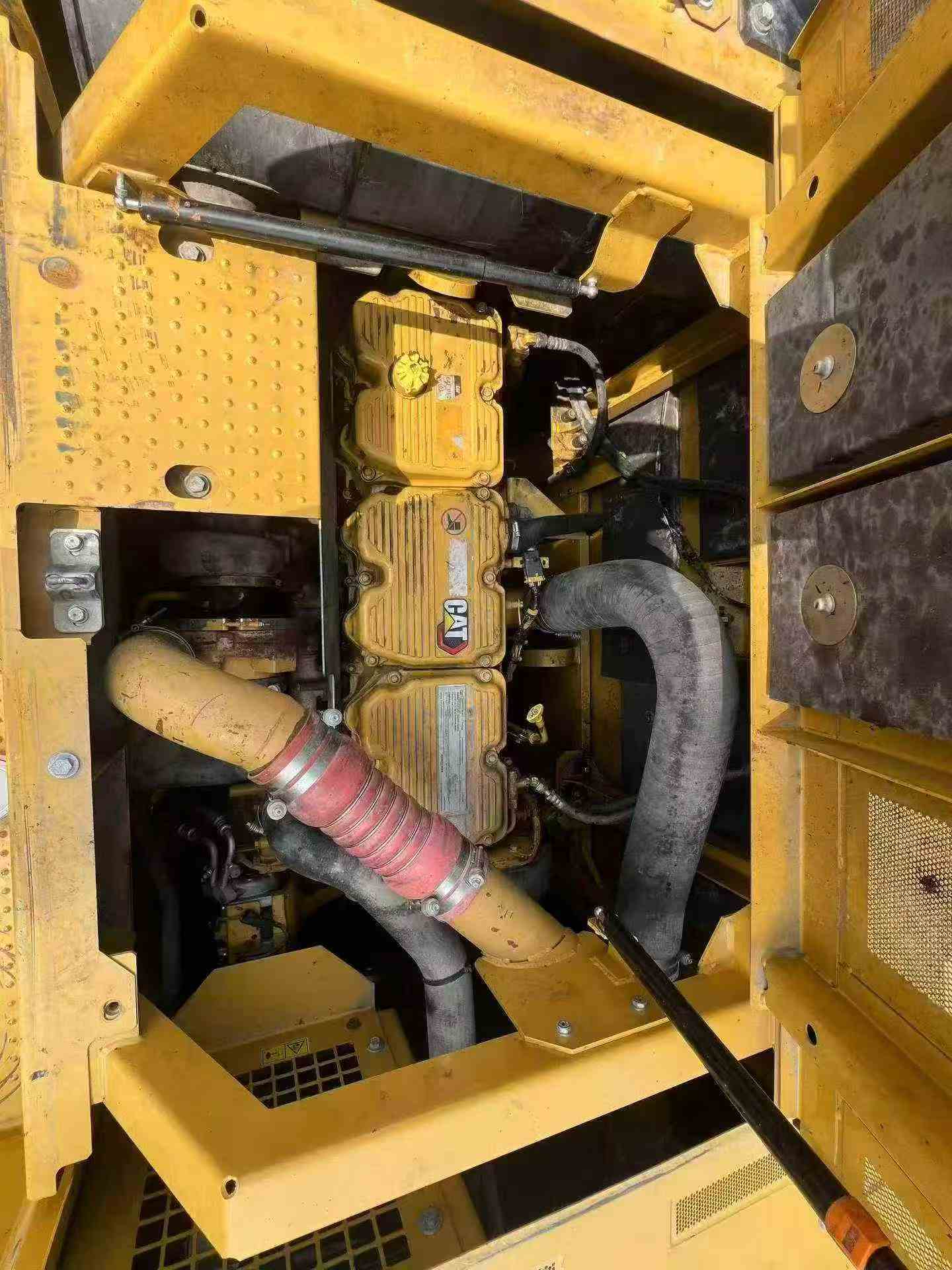 Buy Caterpillar 374D Used Excavator / 3